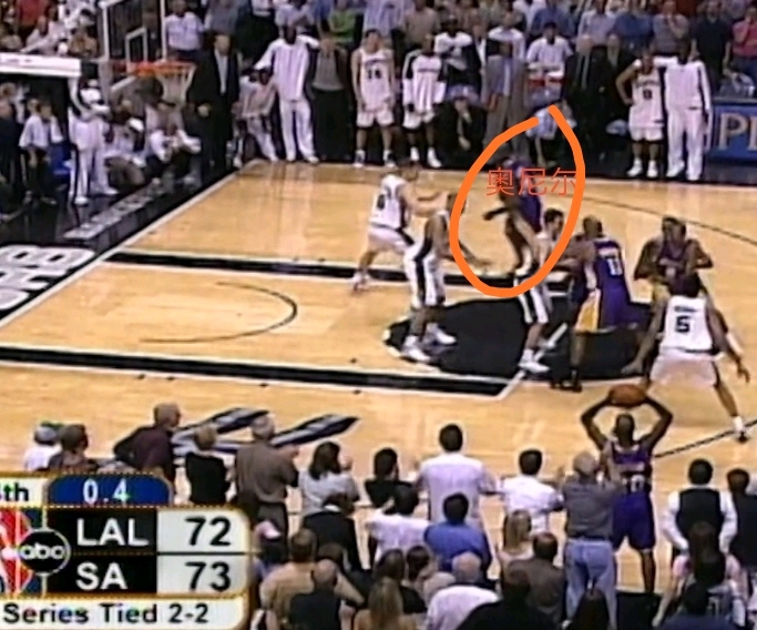  佛罗伦萨逆转绝杀，送死敌跌出前十